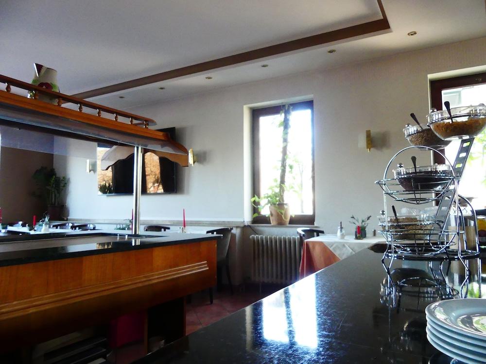 קלן Hotel Kunibert Der Fiese מראה חיצוני תמונה