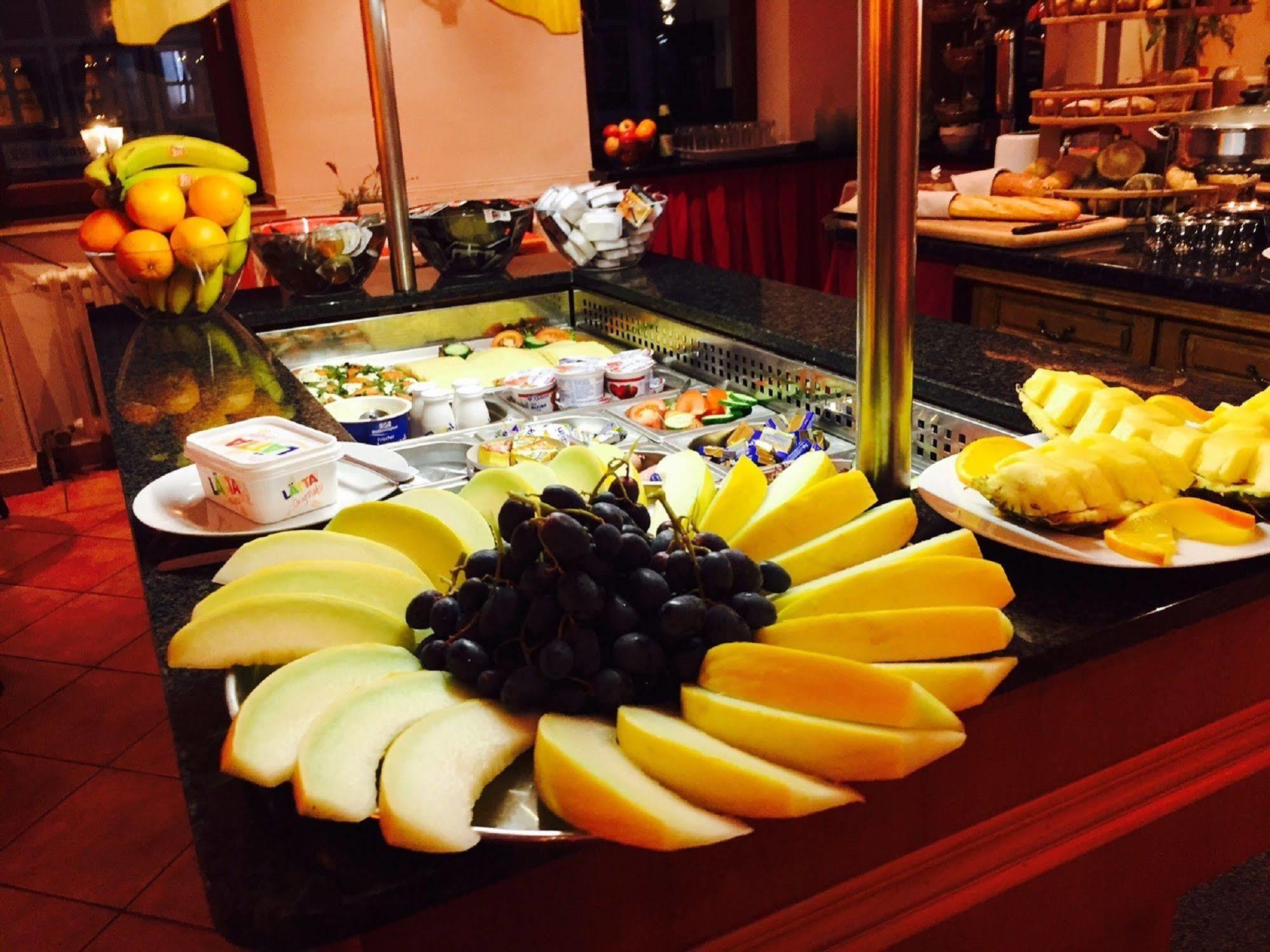 קלן Hotel Kunibert Der Fiese מראה חיצוני תמונה