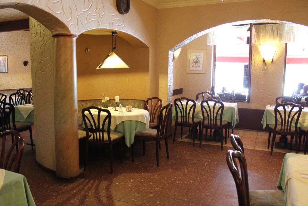 קלן Hotel Kunibert Der Fiese מראה חיצוני תמונה