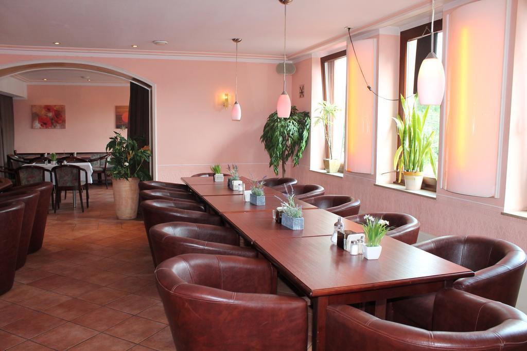 קלן Hotel Kunibert Der Fiese מראה חיצוני תמונה
