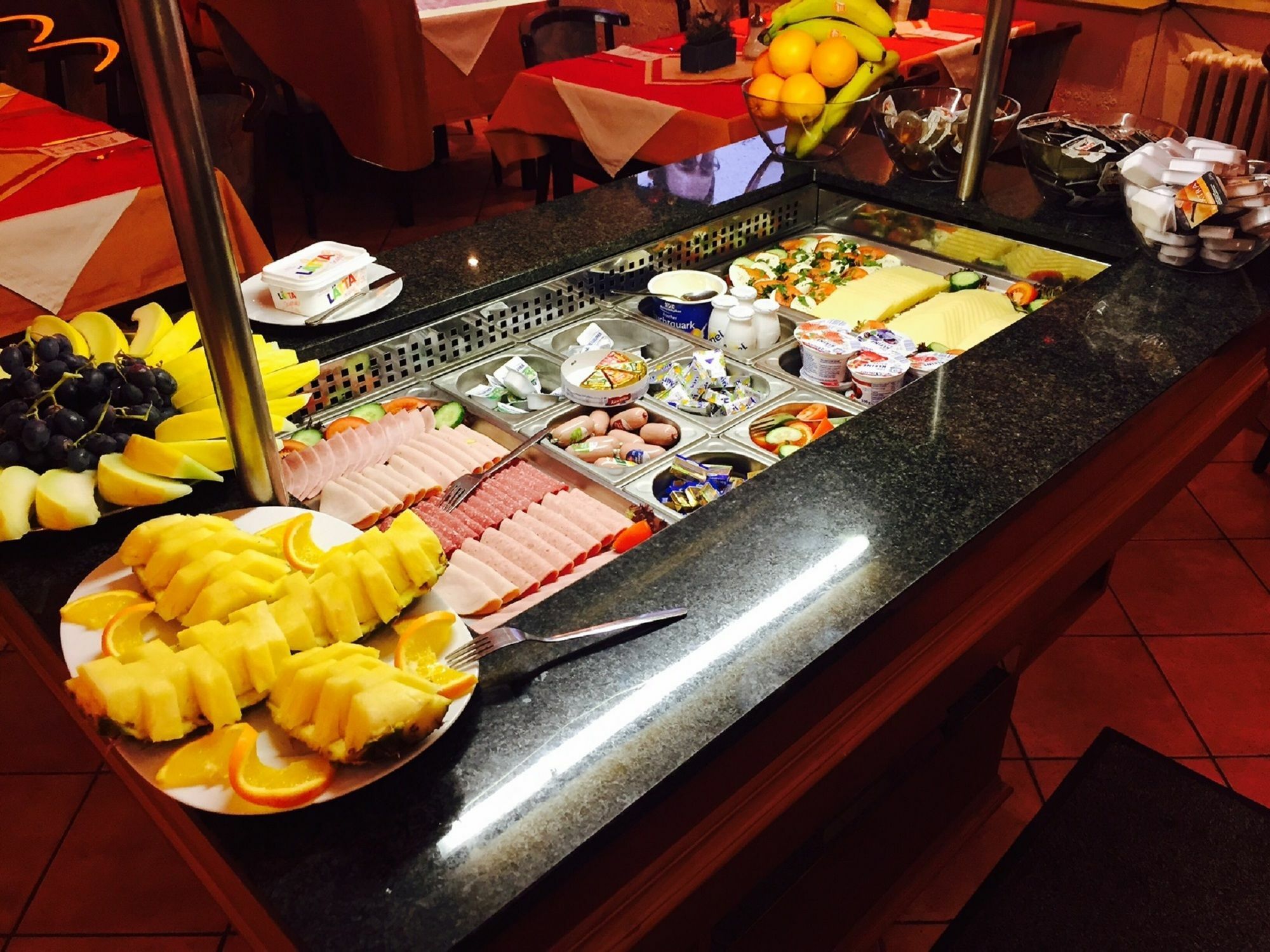 קלן Hotel Kunibert Der Fiese מראה חיצוני תמונה